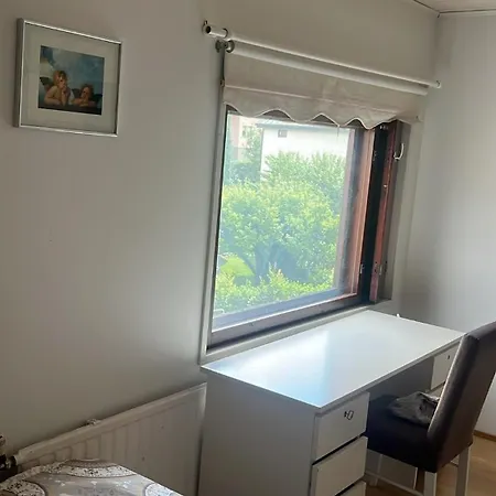 Guest 1,4 Km From Kupittaa Railway Station