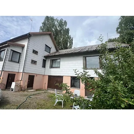 ホームステイ Guest 1,4 Km From Kupittaa Railway Station トゥルク