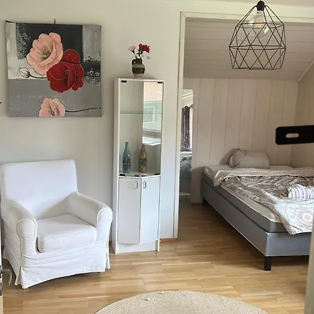 ホームステイ Guest 1,4 Km From Kupittaa Railway Station